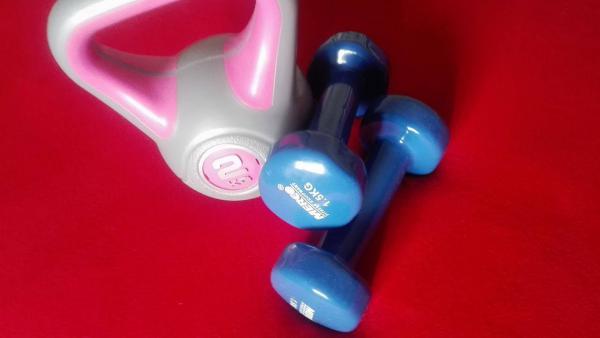 Prodm Kettlebell 2kg a 1,5kg nky na cvien