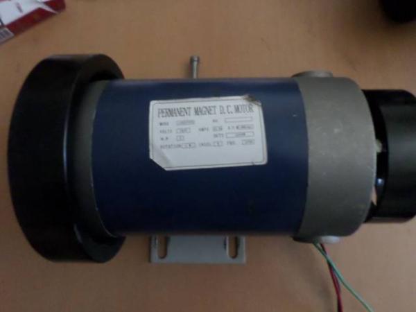 Motor do beckho psu 130ZYTP3