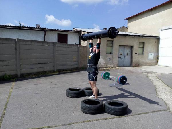 Loglift, super yoke, kufry (farmers walk), trapbar