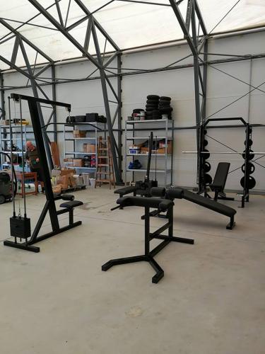 Vprodej vybaven do posilovny/fitness centra - nov vybaven