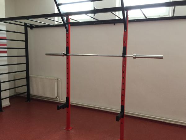 Konstrukce pro crossfit, fitness, workout, TRX