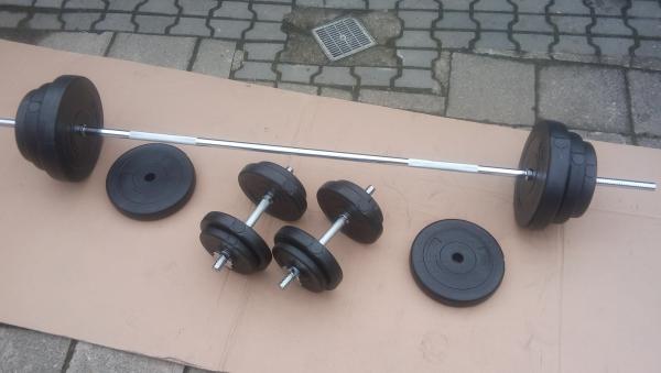 inkov set o celkov hmotnosti 67 kg.