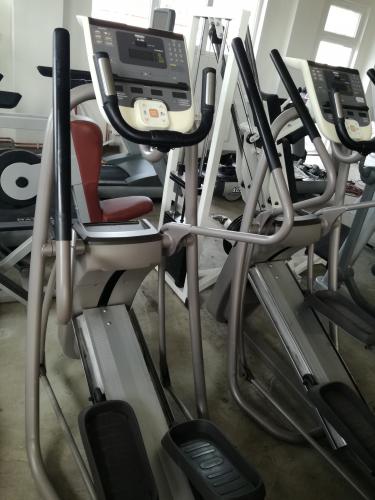 Eliptick trenaer PRECOR Crosstrainer EFX 5.35